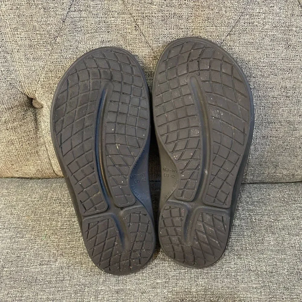 OOFOS OOahh Men's Classic Black Slide Sandals